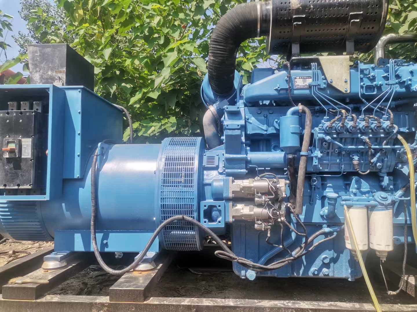 西平详细说明降低 800kW 柴油发电机输出电流波动的方法