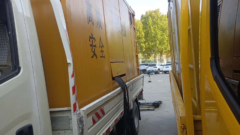 西平如何判断柴油发电机组和UPS电源的切换时间是否符合要求？