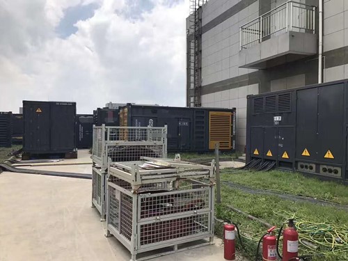 西平除了定期检查，还有哪些方法可以及时发现接触式转速表探头的磨损？